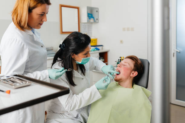 Best Urgent Tooth Repair  in Wyong, MI